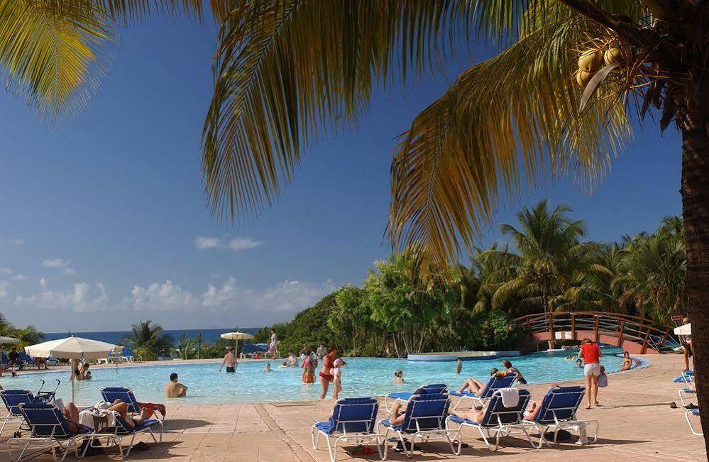 Residence Pierre & Vacances Premium Les Tamarins Sainte-Anne  Exterior photo